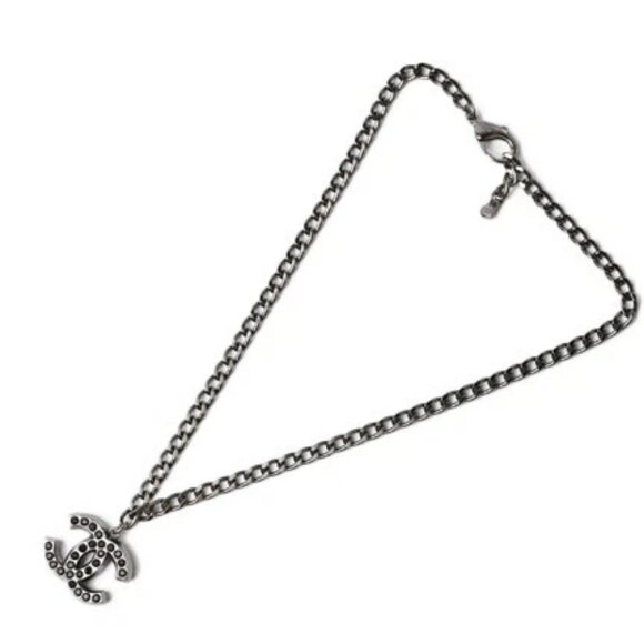 CHANEL CC Logo Black Rhinestone Pendant Necklace 18" Silver Tone 06A Auth w/Box - Picture 3 of 6